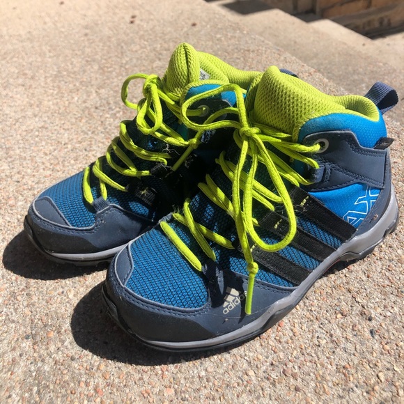 adidas traxion boots